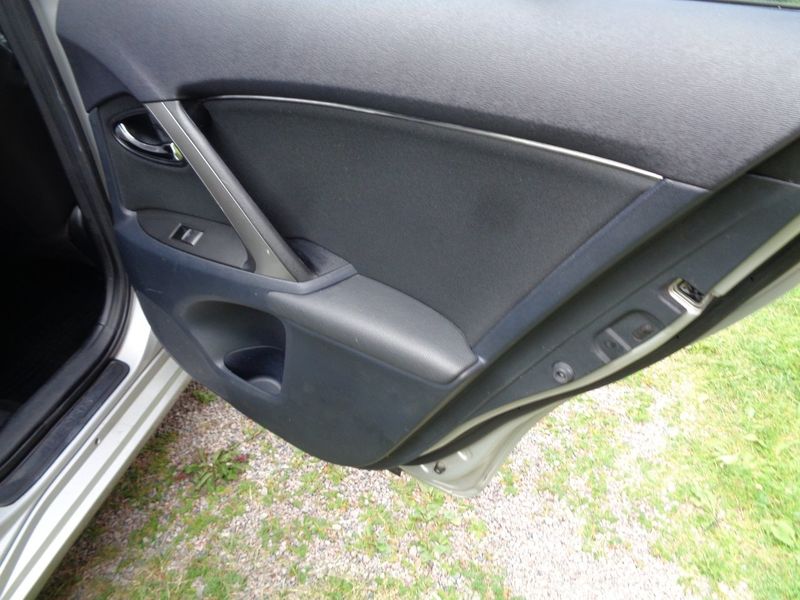 Toyota Avensis bild 33