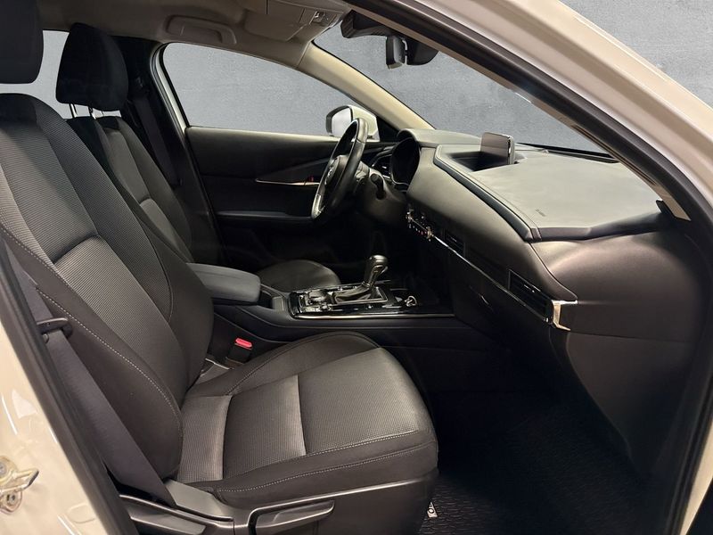 Mazda CX-30 bild 13