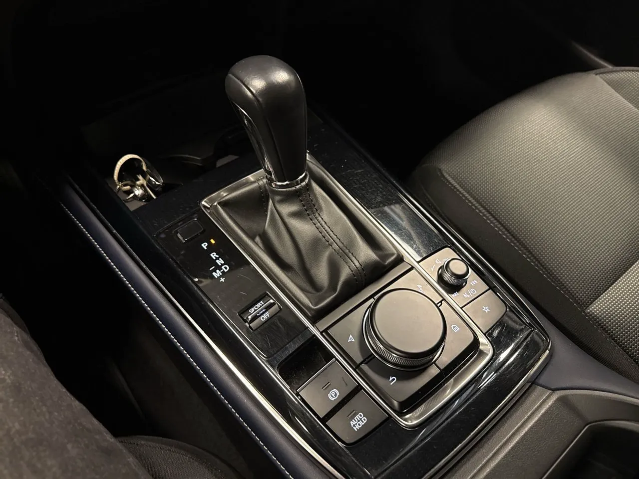 Vehicle image 20