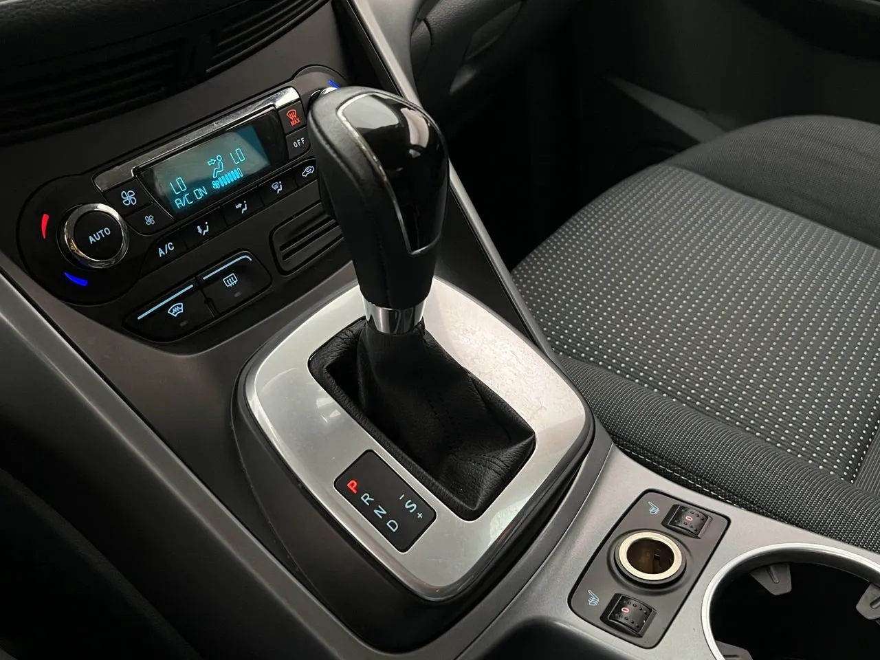 Vehicle image 20