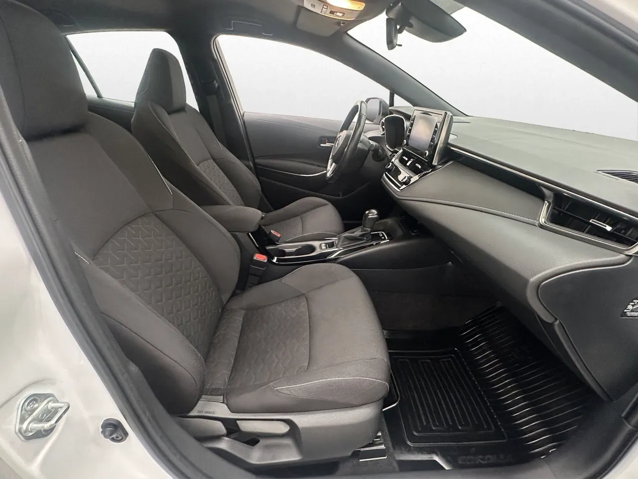 Vehicle image 22
