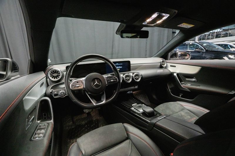 Mercedes CLA180 bild 10