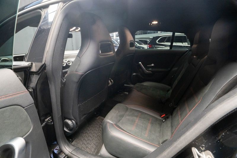 Mercedes CLA180 bild 17