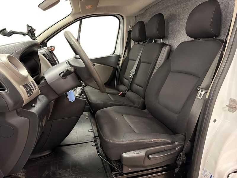 Renault Trafic bild 10