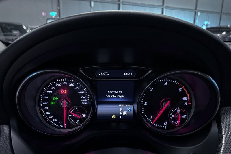 Mercedes GLA200 bild 15