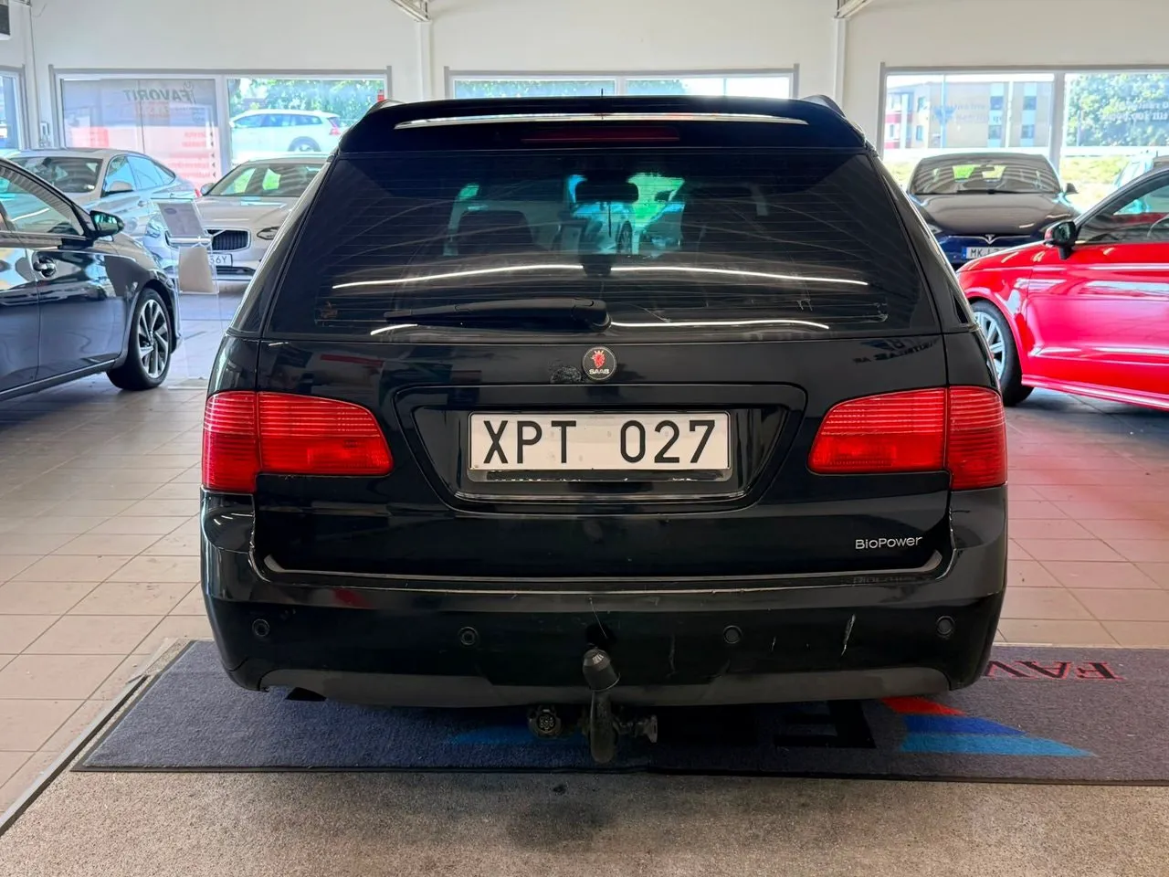 Vehicle image 15