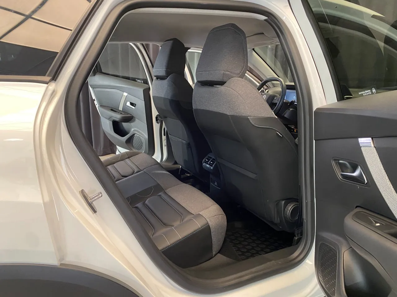 Vehicle image 36