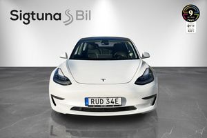 Tesla Model 3 bild 8