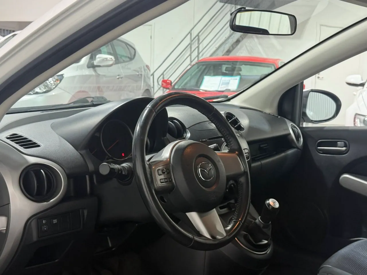 Vehicle image 10