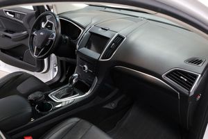 Ford Edge bild 16