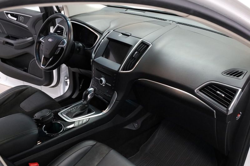 Ford Edge bild 16