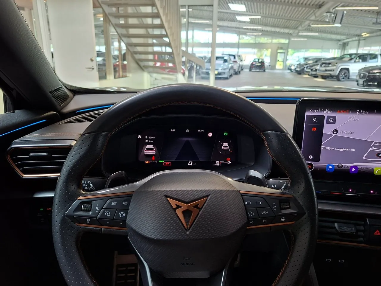 Vehicle image 18