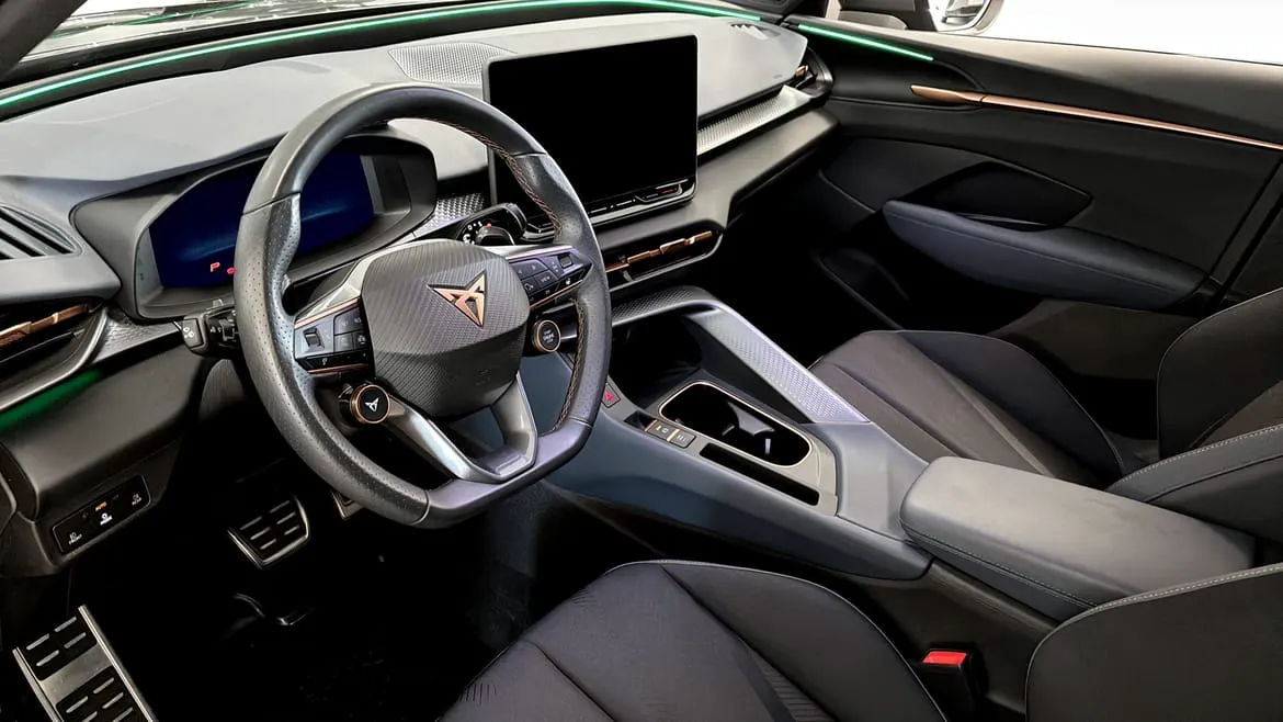 Vehicle image 6
