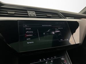 Audi Q8 e-tron bild 25