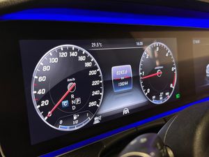 Mercedes E220 bild 19