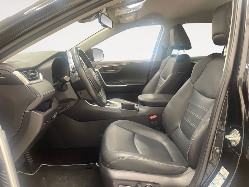 Toyota RAV4 bild 9