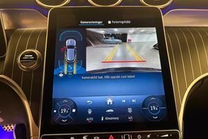 Mercedes GLC300 bild 18