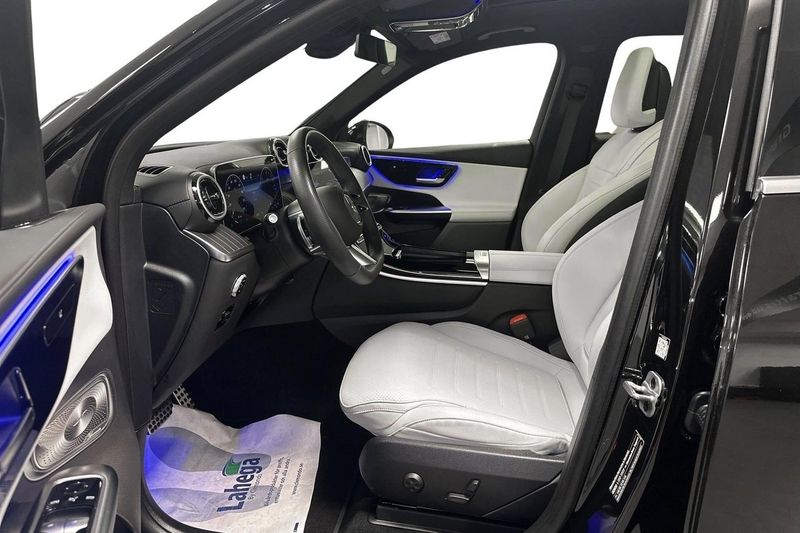 Mercedes GLC300 bild 8