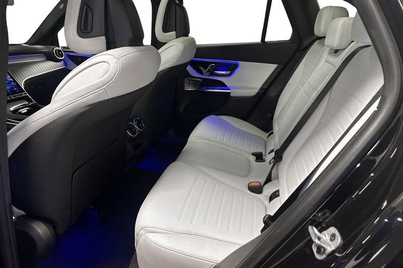 Mercedes GLC300 bild 10