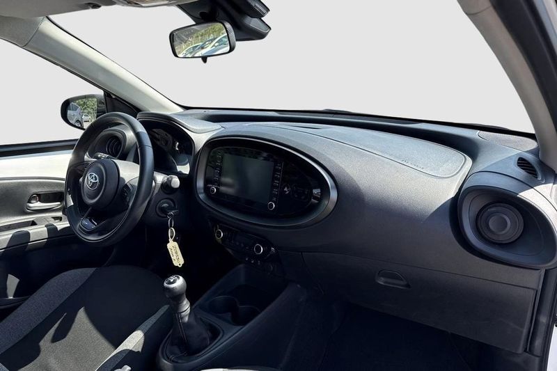 Toyota Aygo X bild 7