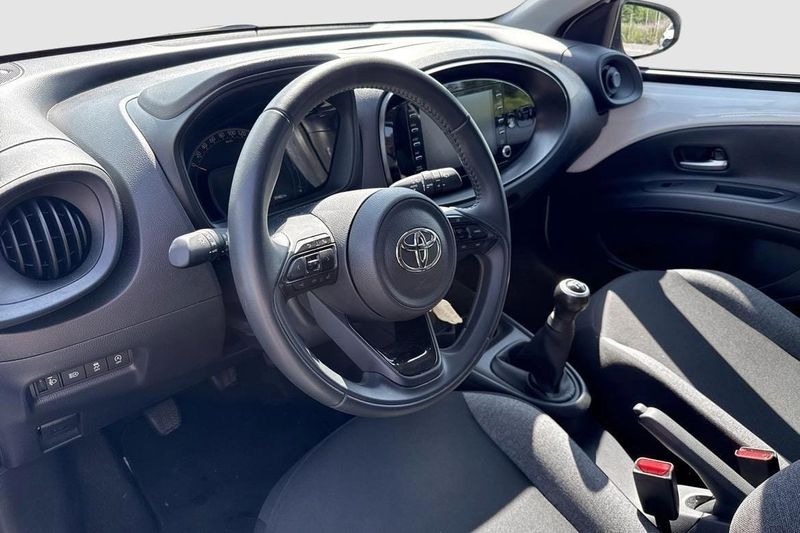 Toyota Aygo X bild 8