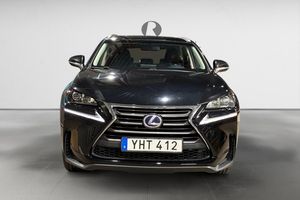Lexus NX bild 10