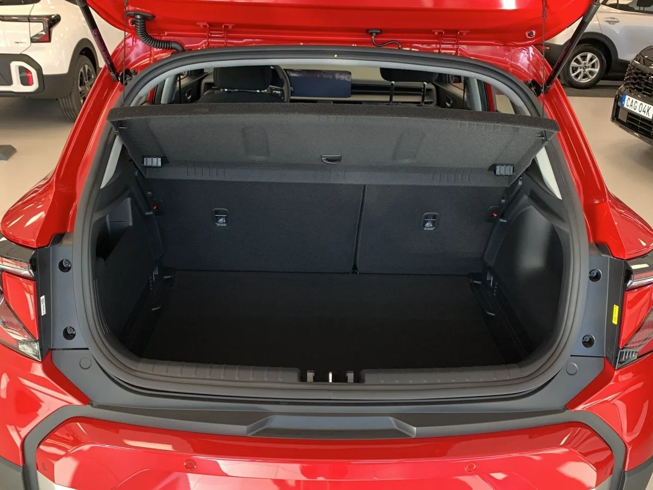 Vehicle image 13