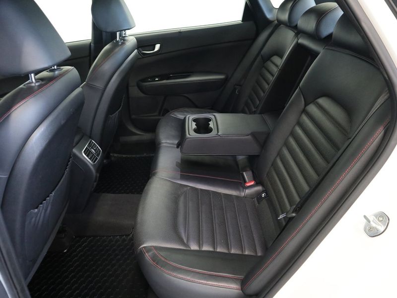 Kia Optima bild 9