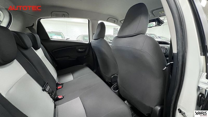 Toyota Yaris bild 17