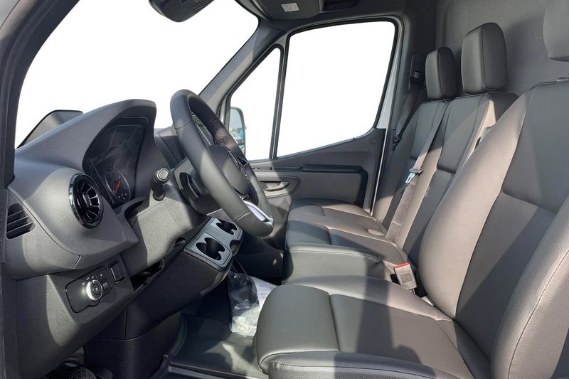 Mercedes Sprinter bild 11