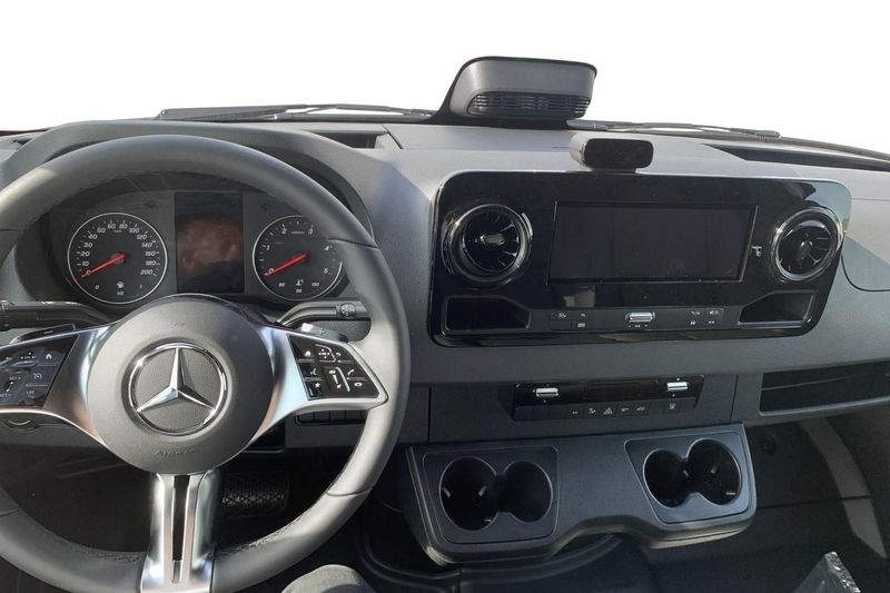 Mercedes Sprinter bild 8