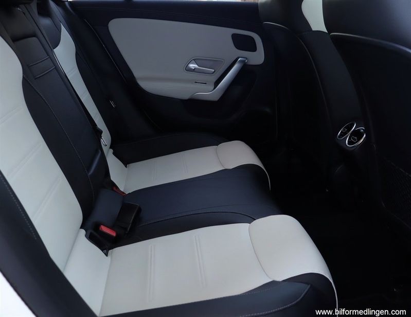 Mercedes CLA200 bild 9