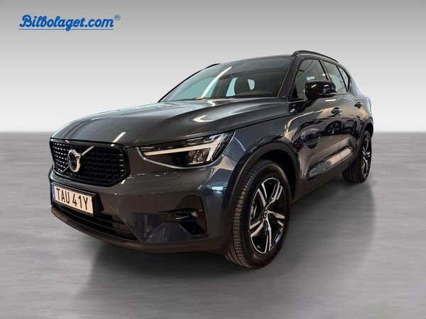Volvo XC40 B4 FWD Bensin Plus Dark - 2026