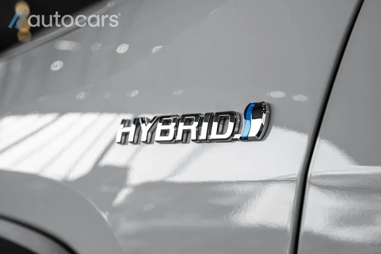 Vehicle image 8