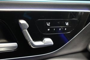 Mercedes E300 bild 16