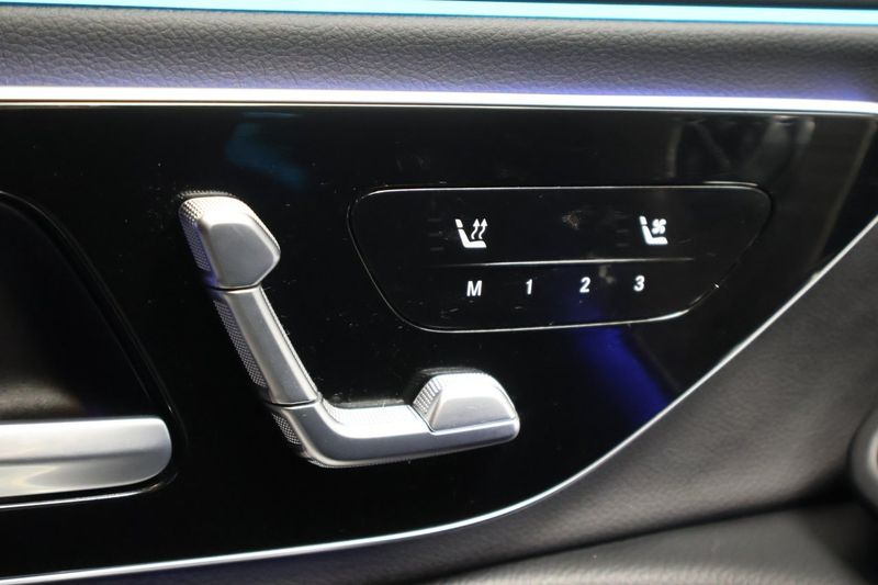 Mercedes E300 bild 16