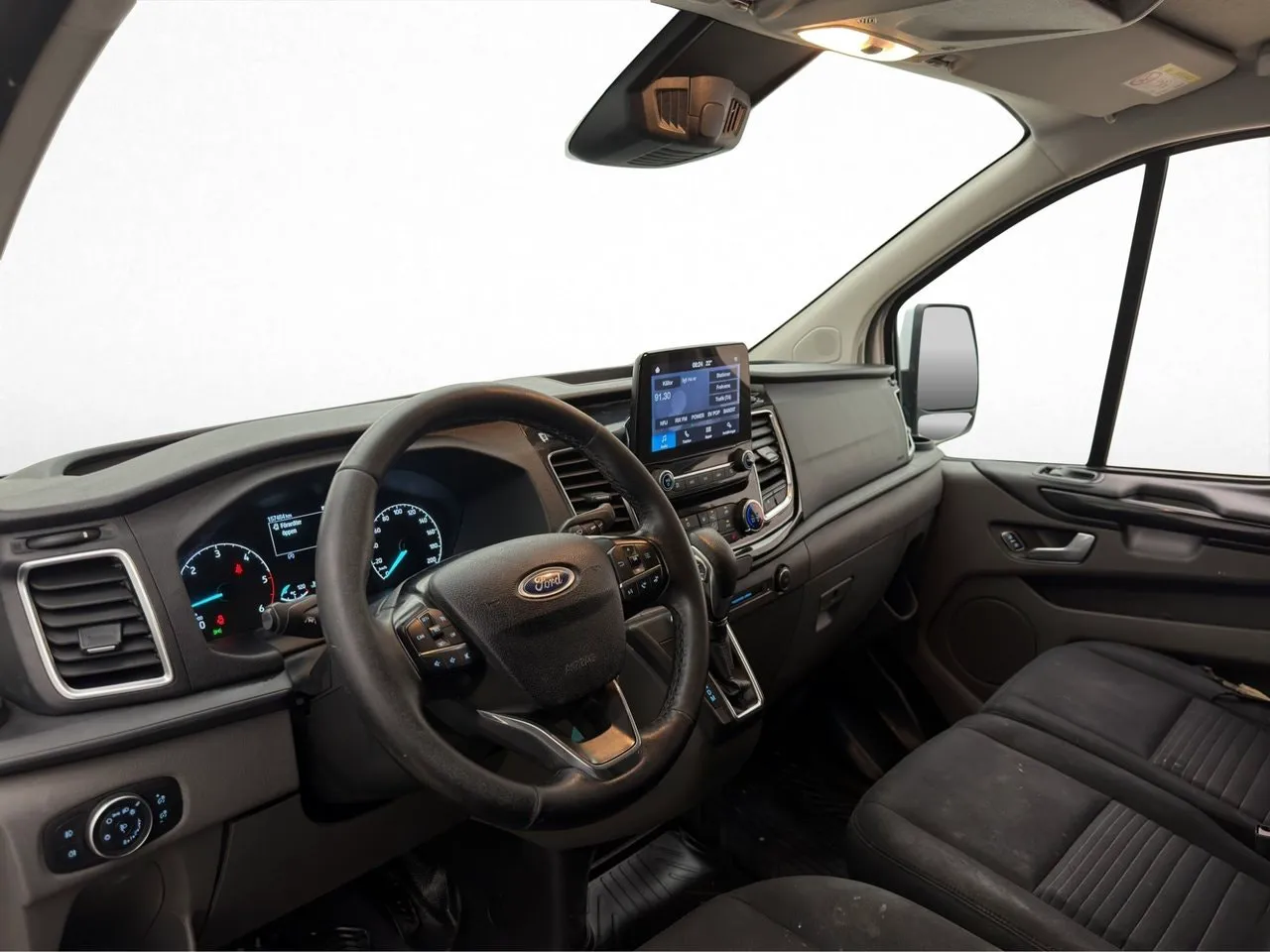 Vehicle image 18