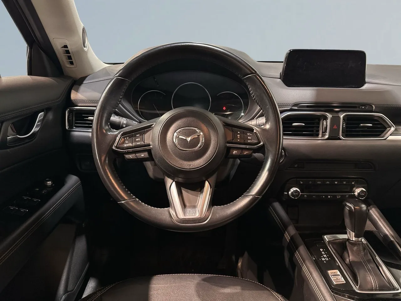 Vehicle image 8