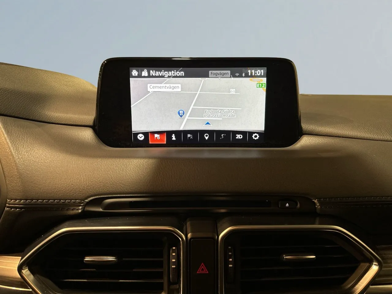 Vehicle image 14