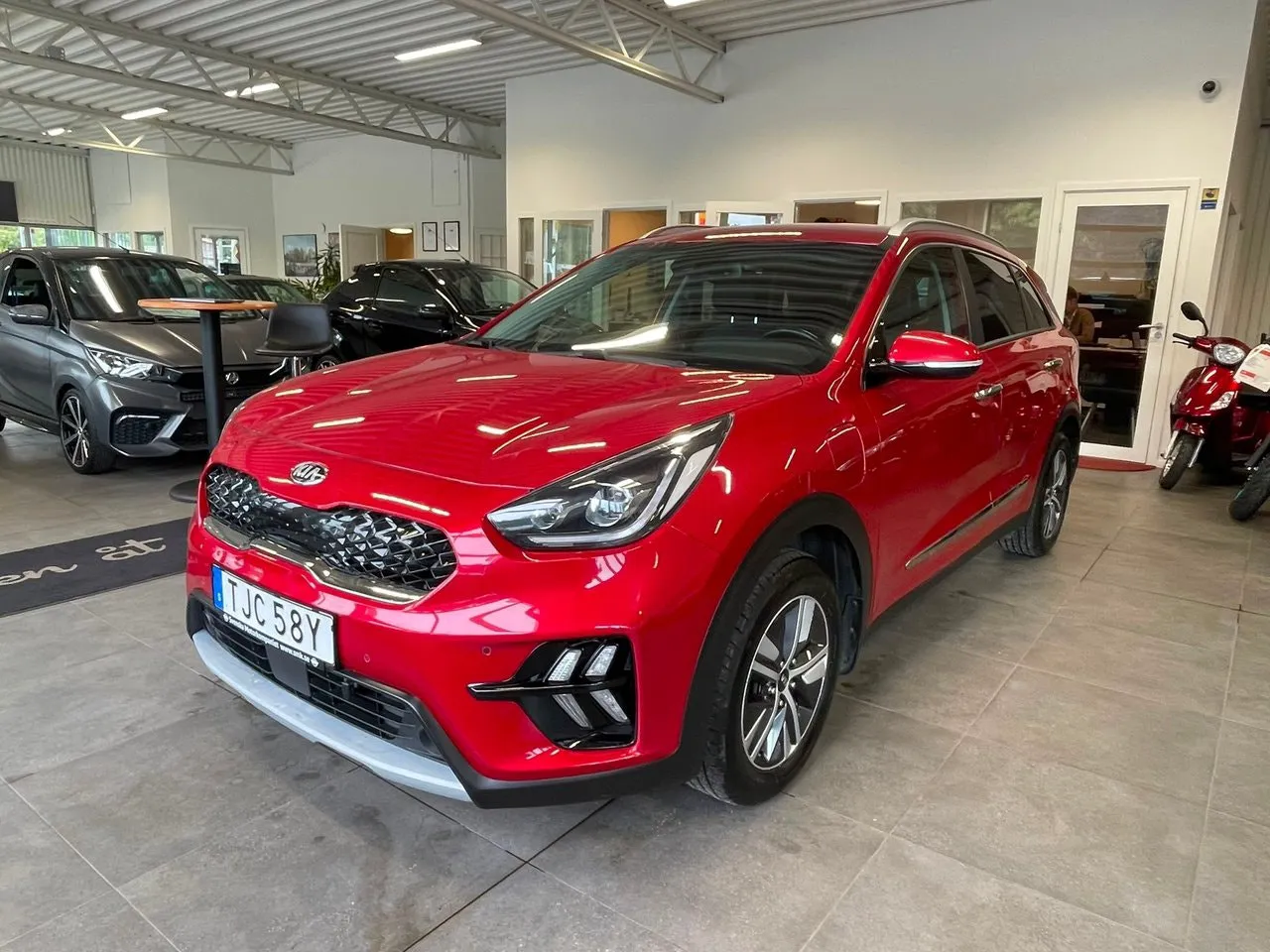Vehicle image 2