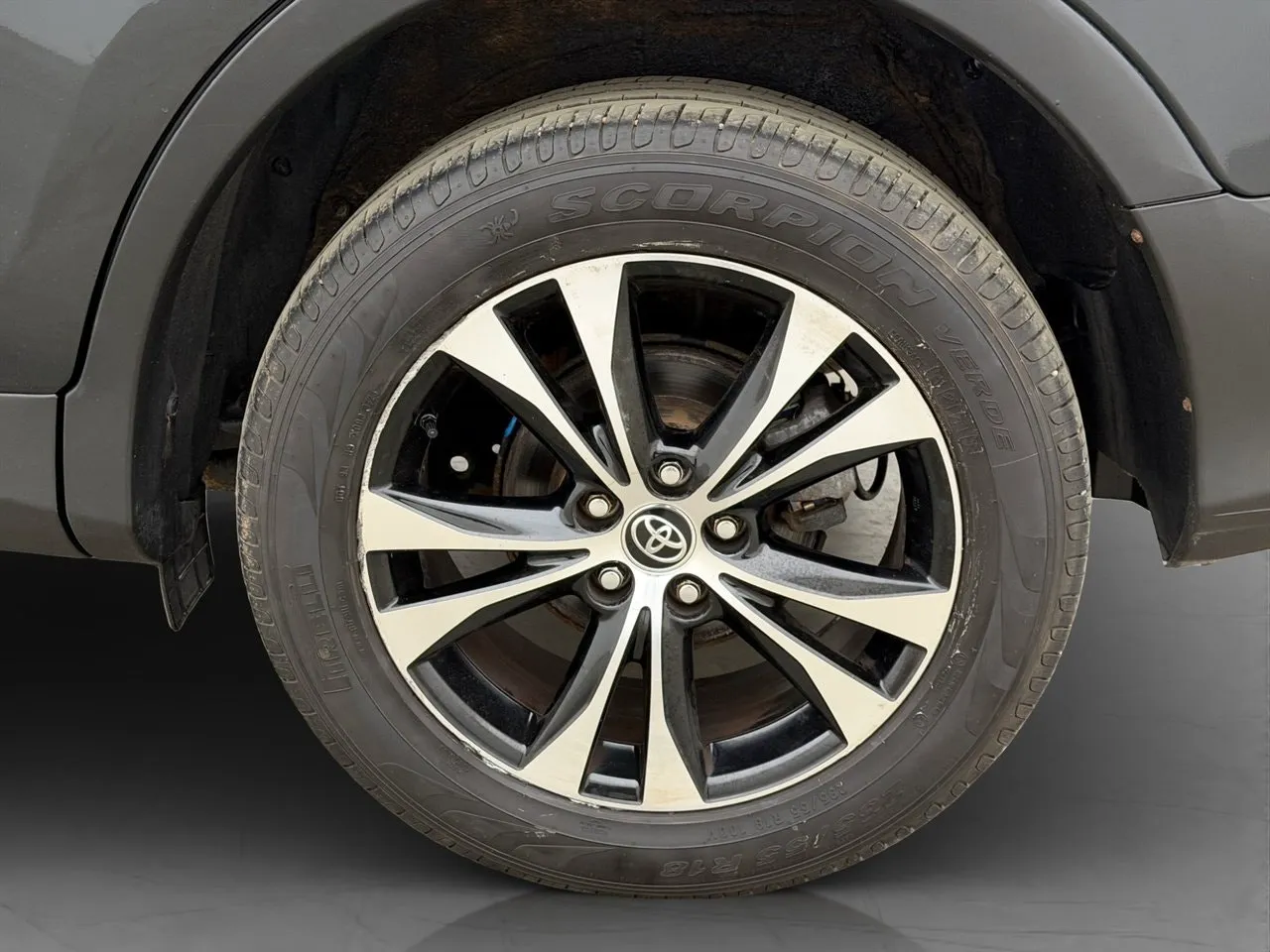 Vehicle image 11