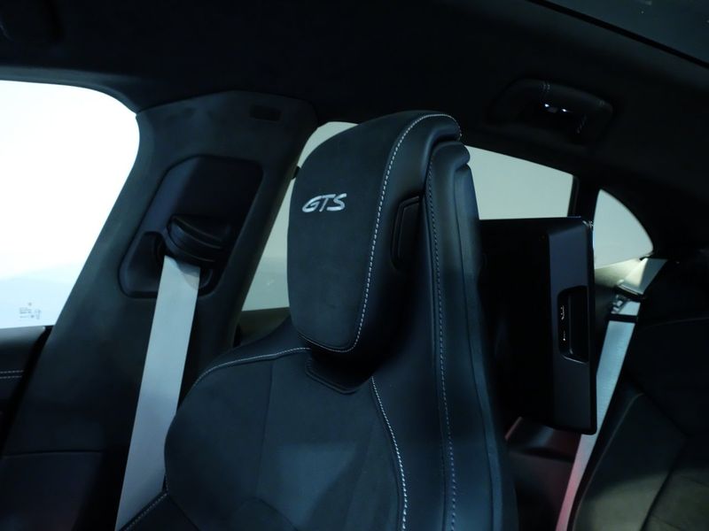 Porsche Taycan bild 15