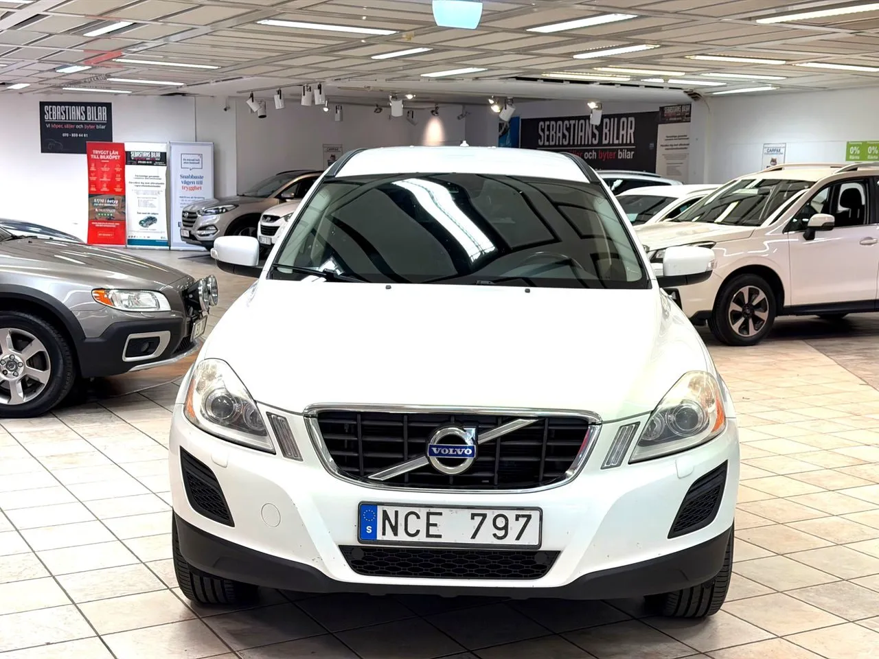 Vehicle image 6
