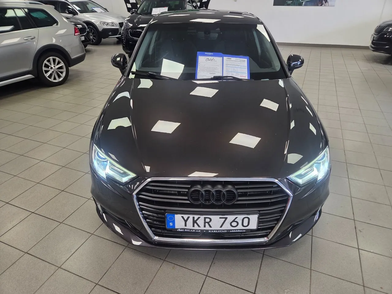 Vehicle image 13
