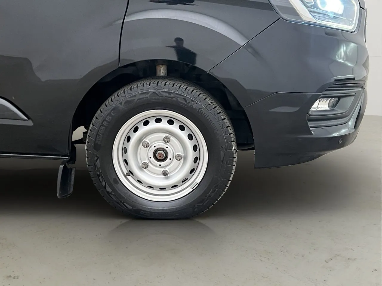 Vehicle image 31