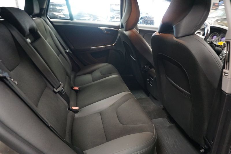 Volvo V60 bild 15