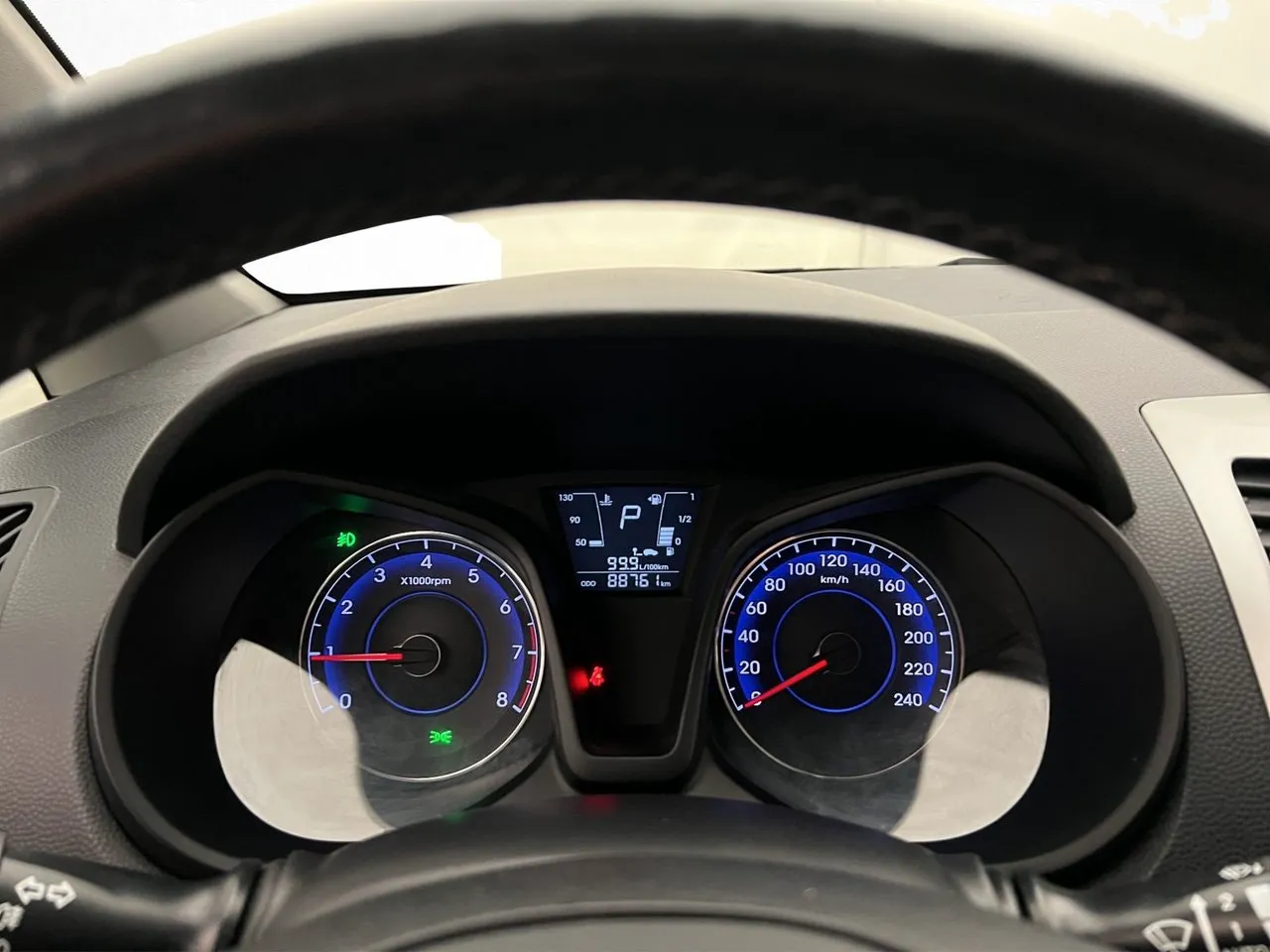 Vehicle image 17