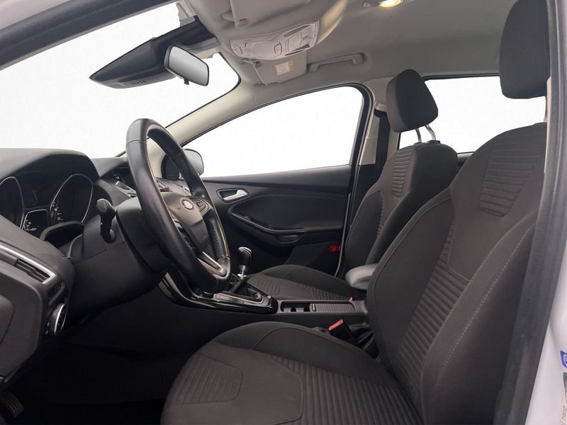 Ford Focus bild 12