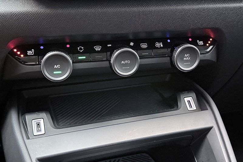 Citroen e-C4 bild 26