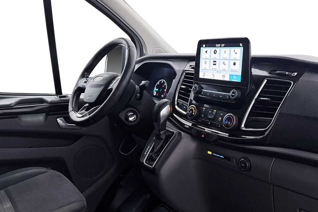 Vehicle image 15